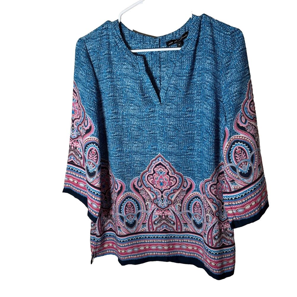 Ava Christine Blouse Women's Medium Lightweight V-Neck 3/4 Sleeve Button Back